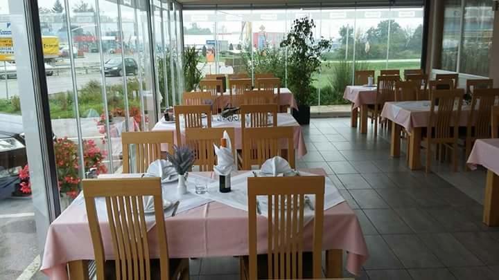 Motel Restoran Gurman Banyaluka Dış mekan fotoğraf